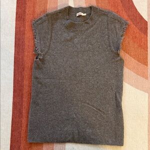 Faherty Gray Crewneck Sleeveless Sweater Vest Women's size small.